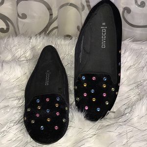 Velvet studded flats 👑
